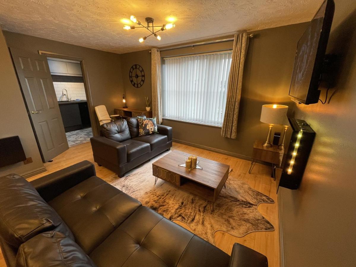 No24 - 2-Bed Boutique Apartment - Hosted By Hutch Lifestyle Leamington Spa Exterior foto